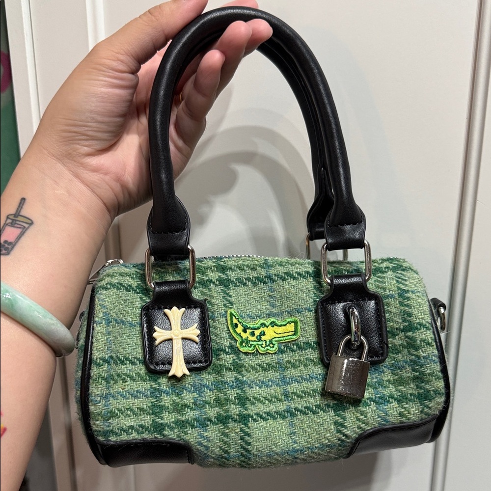 Y2K Japan Style Green Handbag with Black Accents